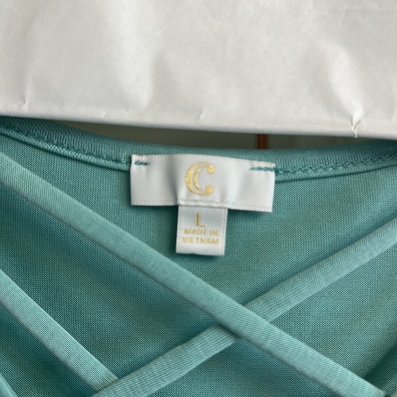 Green Top - Size Large - Picture 3 of 3